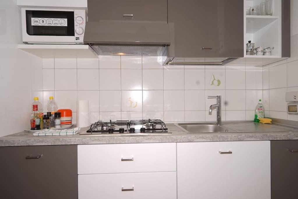 Central Guesthouse Cir 015146-Cni-01484 Milan Luaran gambar